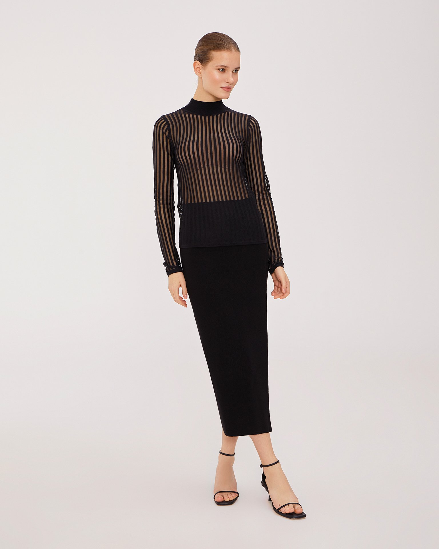 Топ с воротником стойкой 4