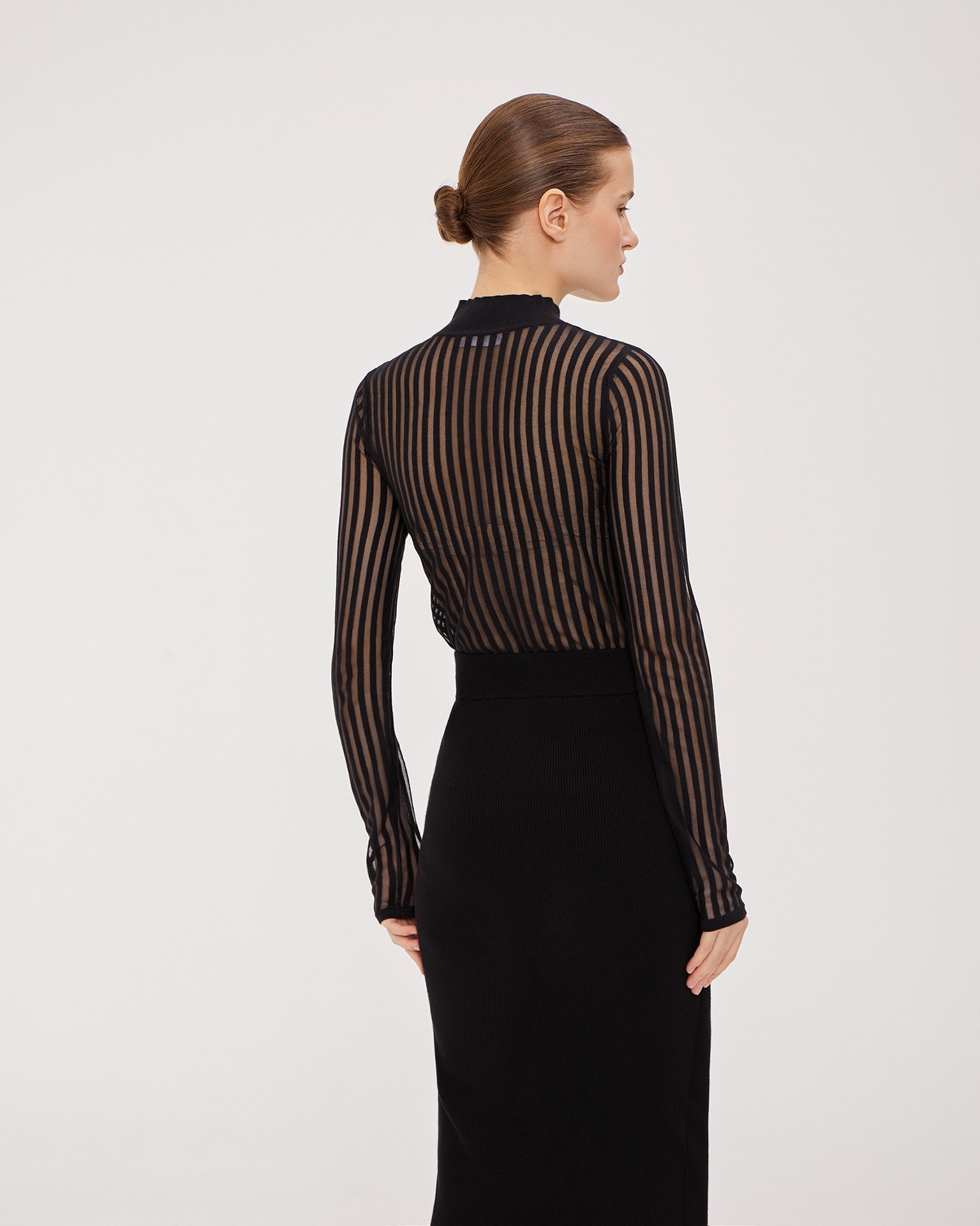 Топ с воротником стойкой 3