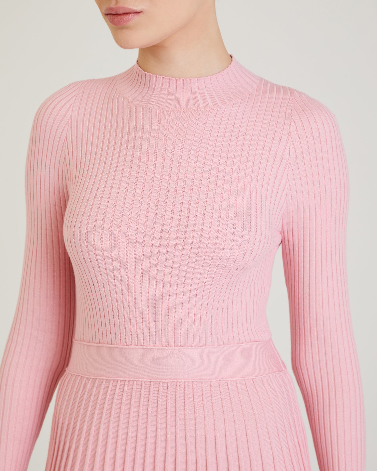 Платье с юбкой-плиссе 8