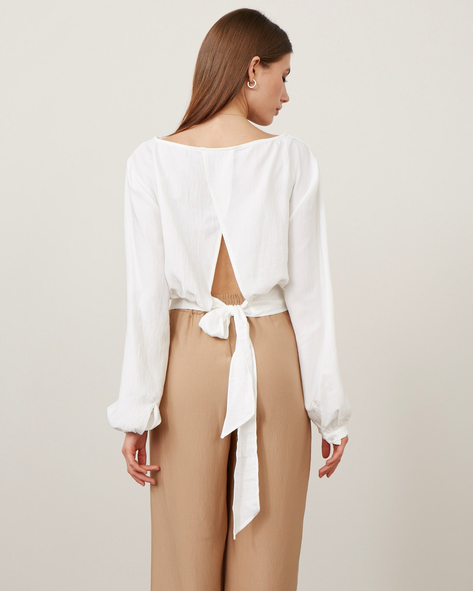 Брюки, расклешенные от бедра 4