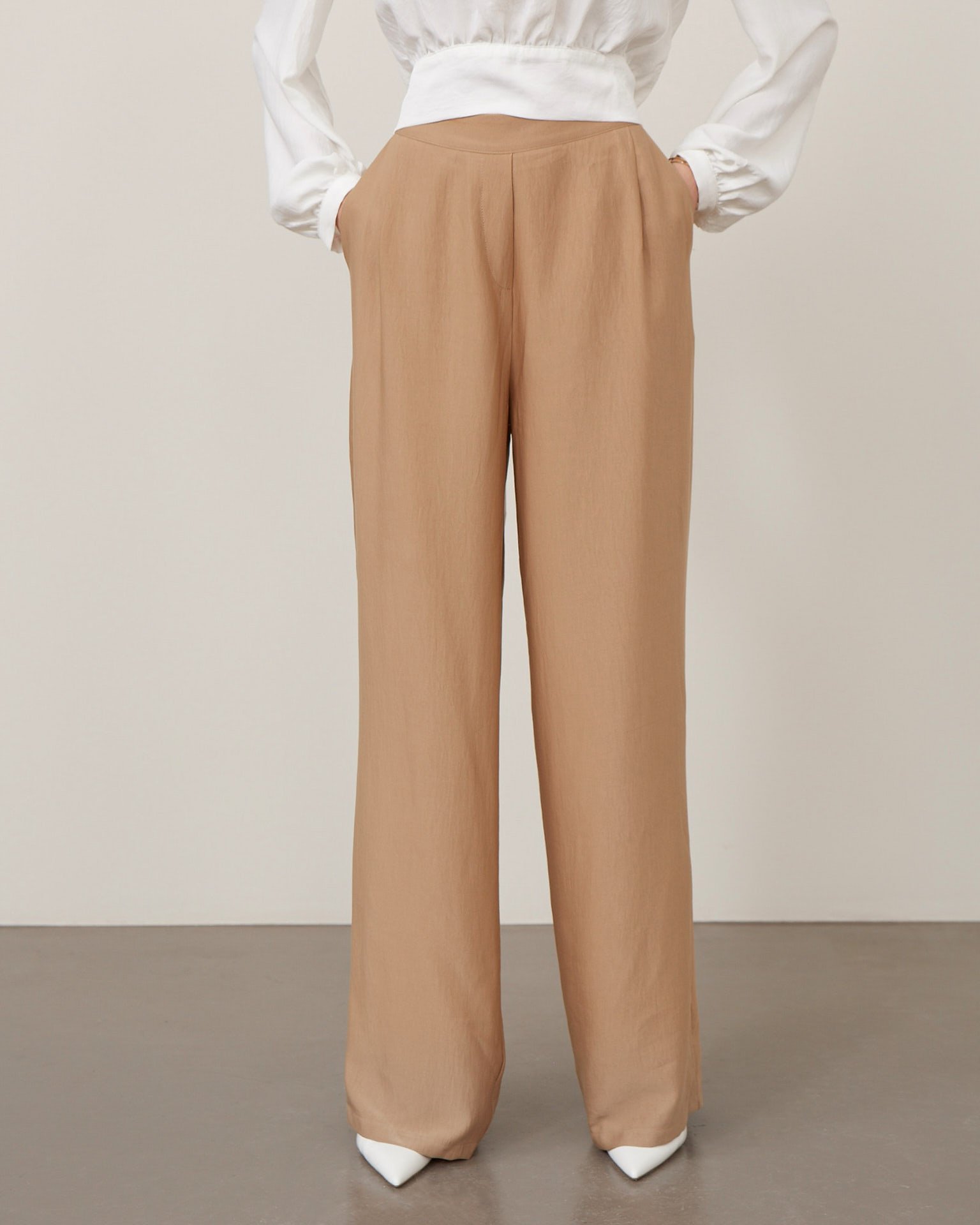 Брюки, расклешенные от бедра 2