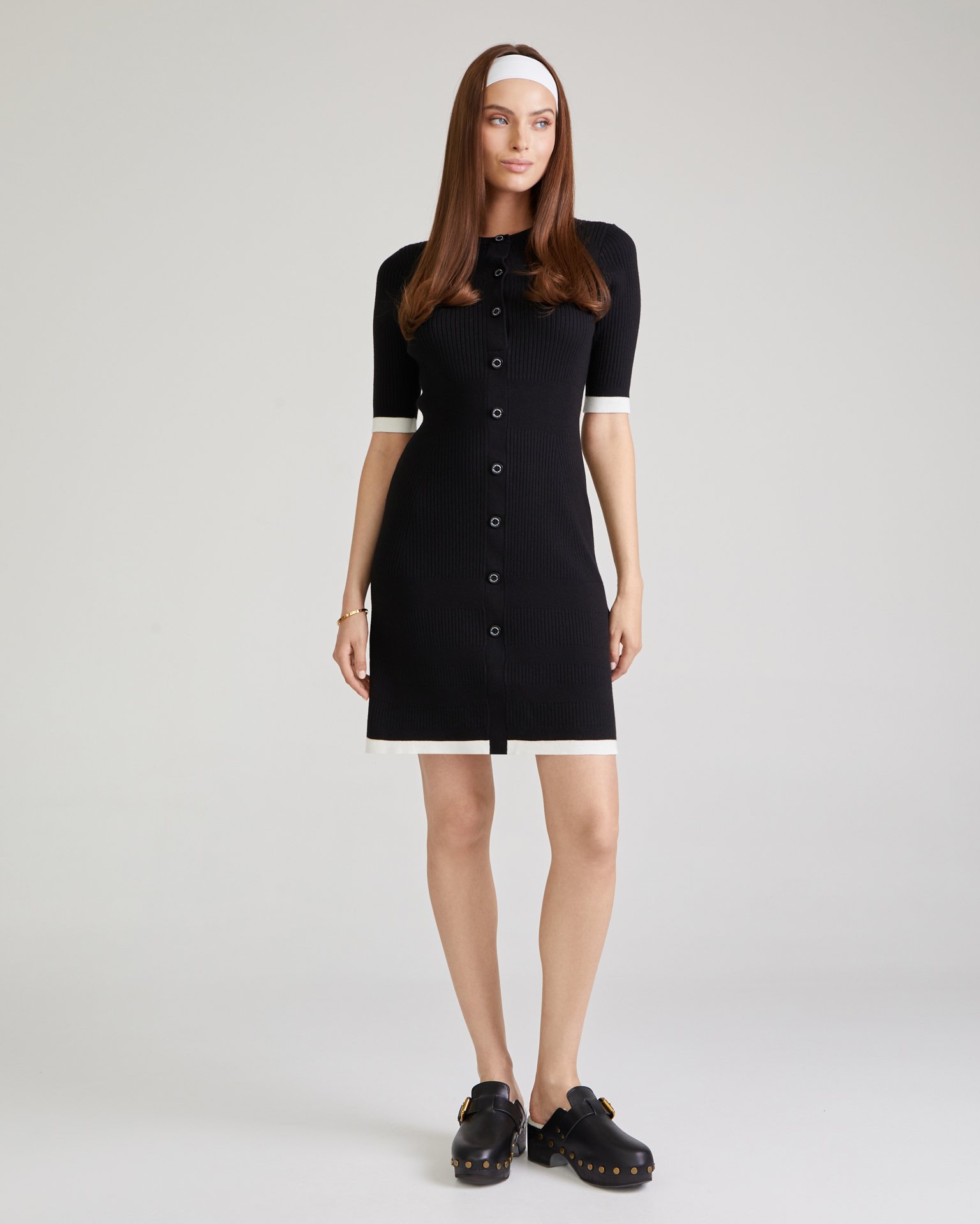 Черное короткое платье 2