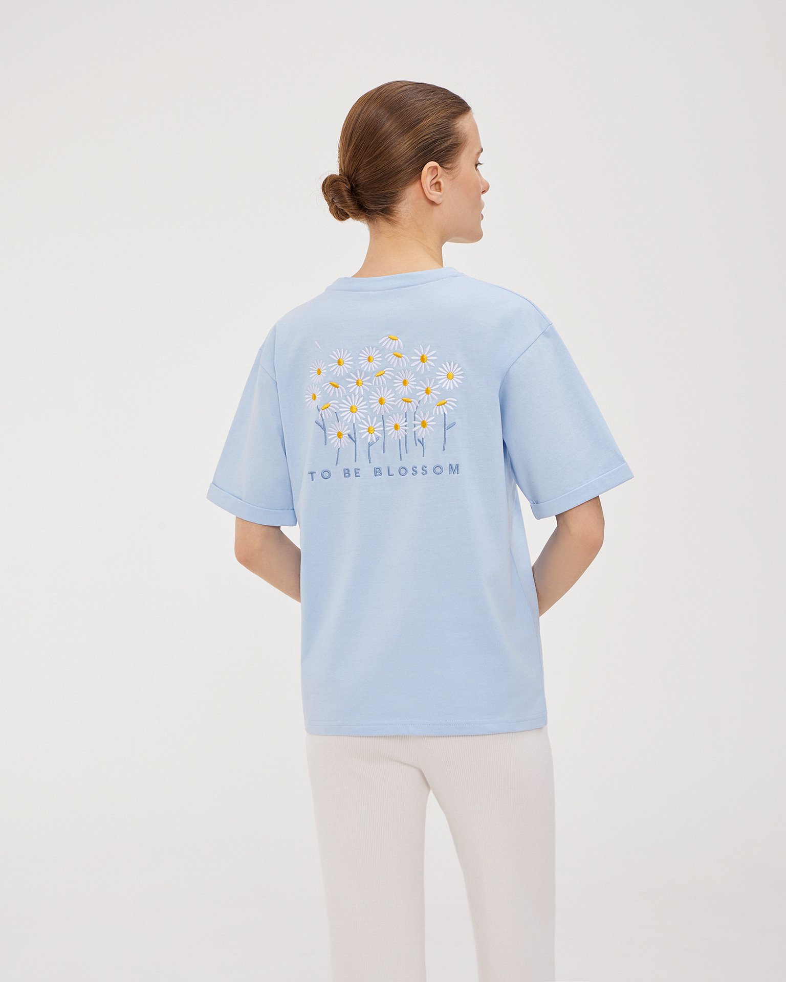 Футболка с орнаментом 2