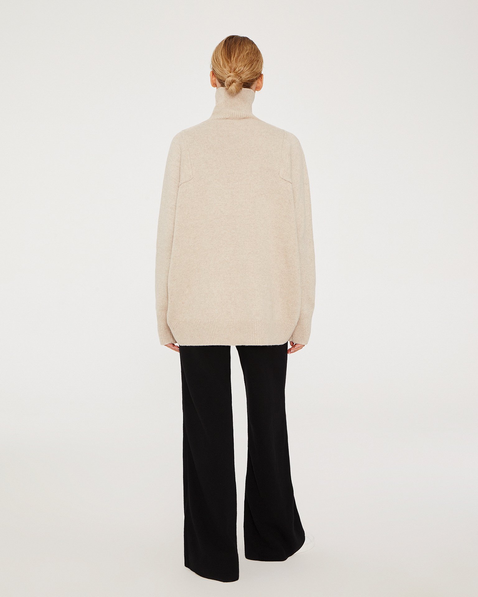 Трикотажные брюки в черном цвете 4