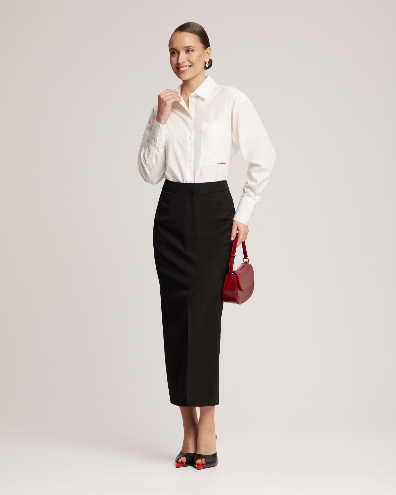 Рубашка с логотипом бренда 3