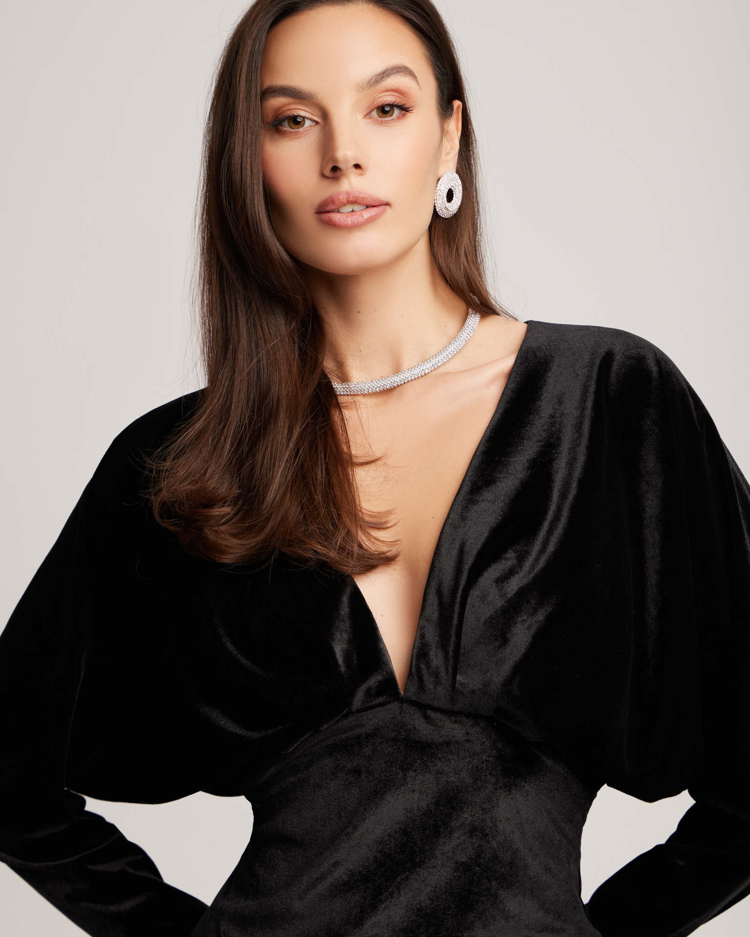 Черное бархатное платье 4