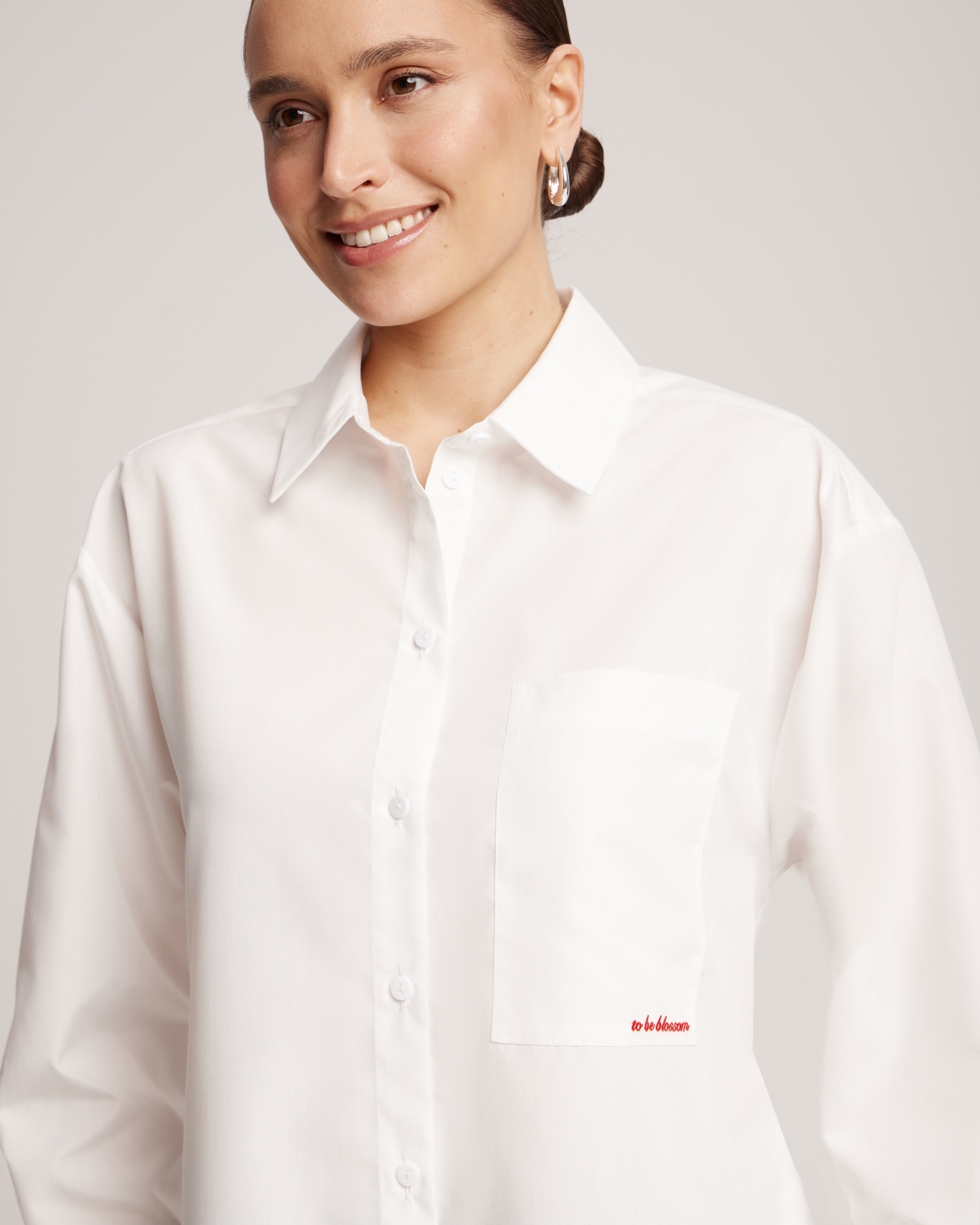 Рубашка с логотипом бренда 4