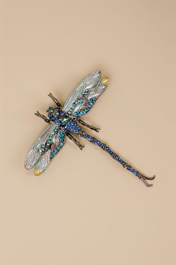 Изящная брошь в форме стрекозы, украшенная разноцветными камнями 1