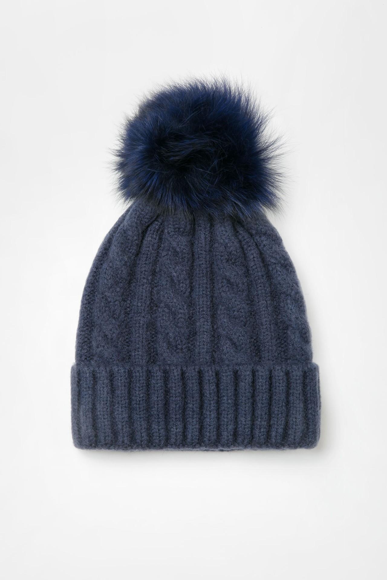 Шапка-бини, оформленная узором "Косы" 1