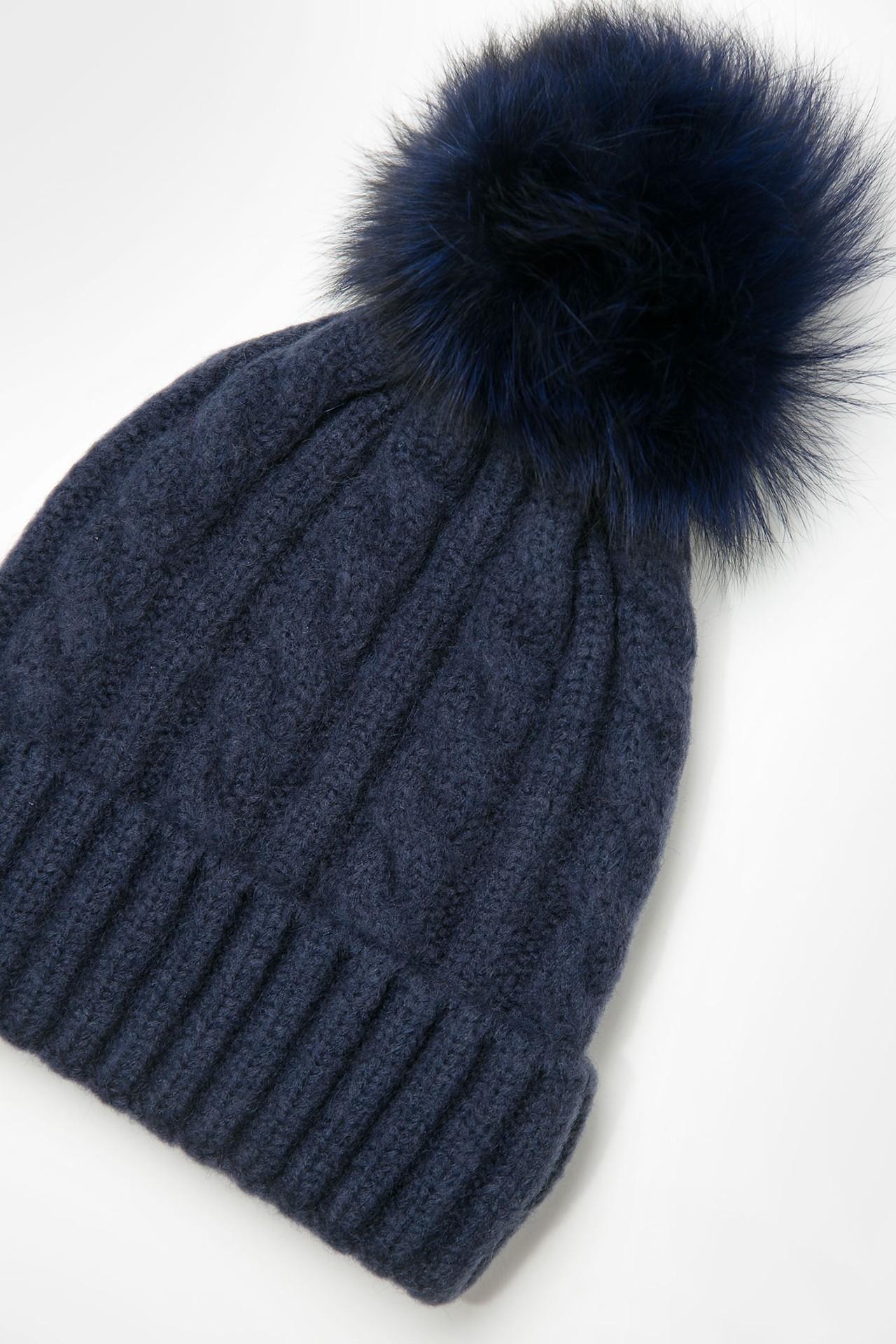 Шапка-бини, оформленная узором "Косы" 2