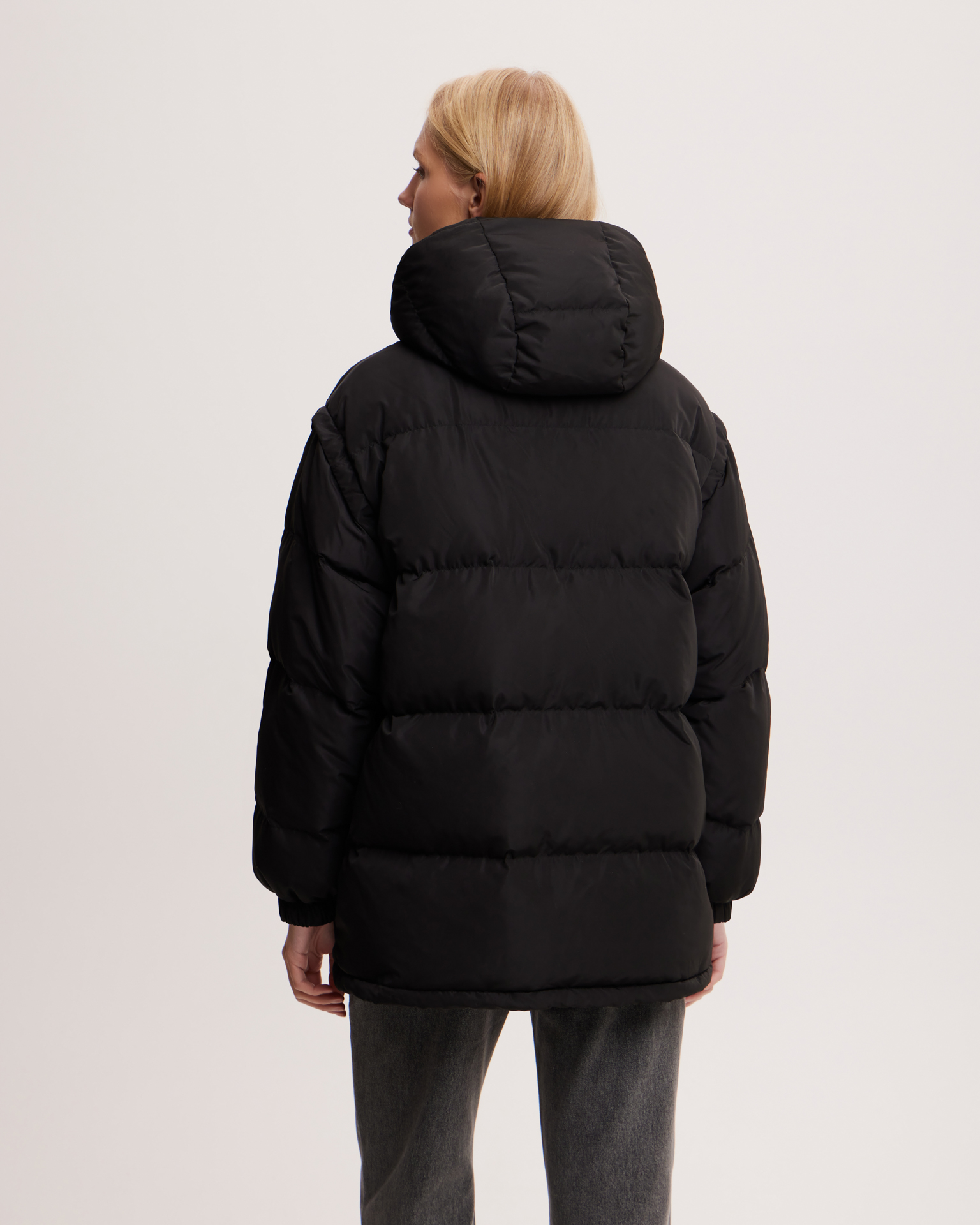 Удлиненная куртка в черном цвете 3