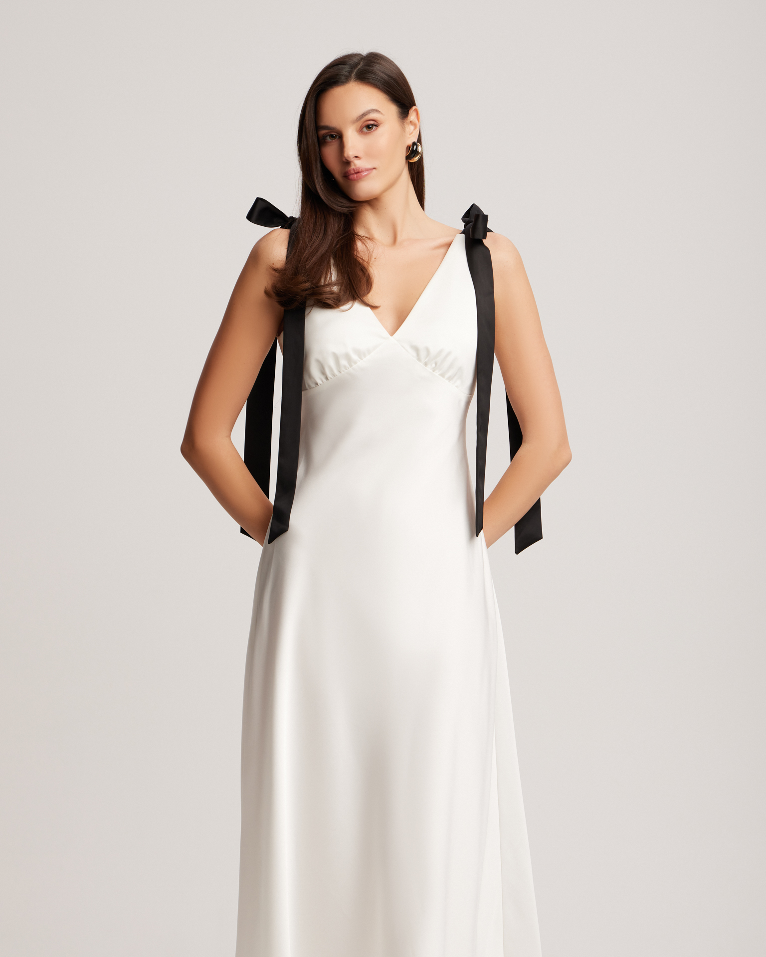 Платье с V-образным вырезом 4