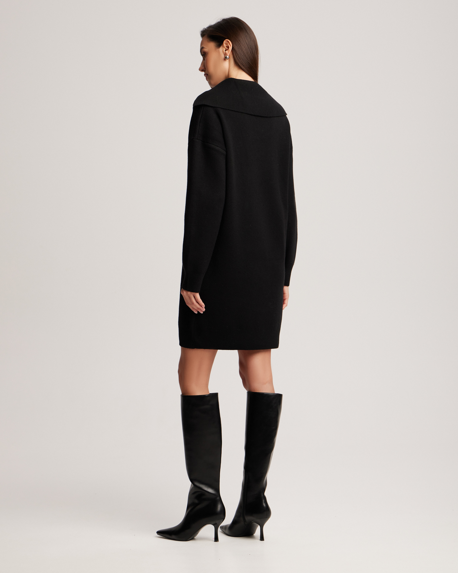 Платье с широким воротником 6