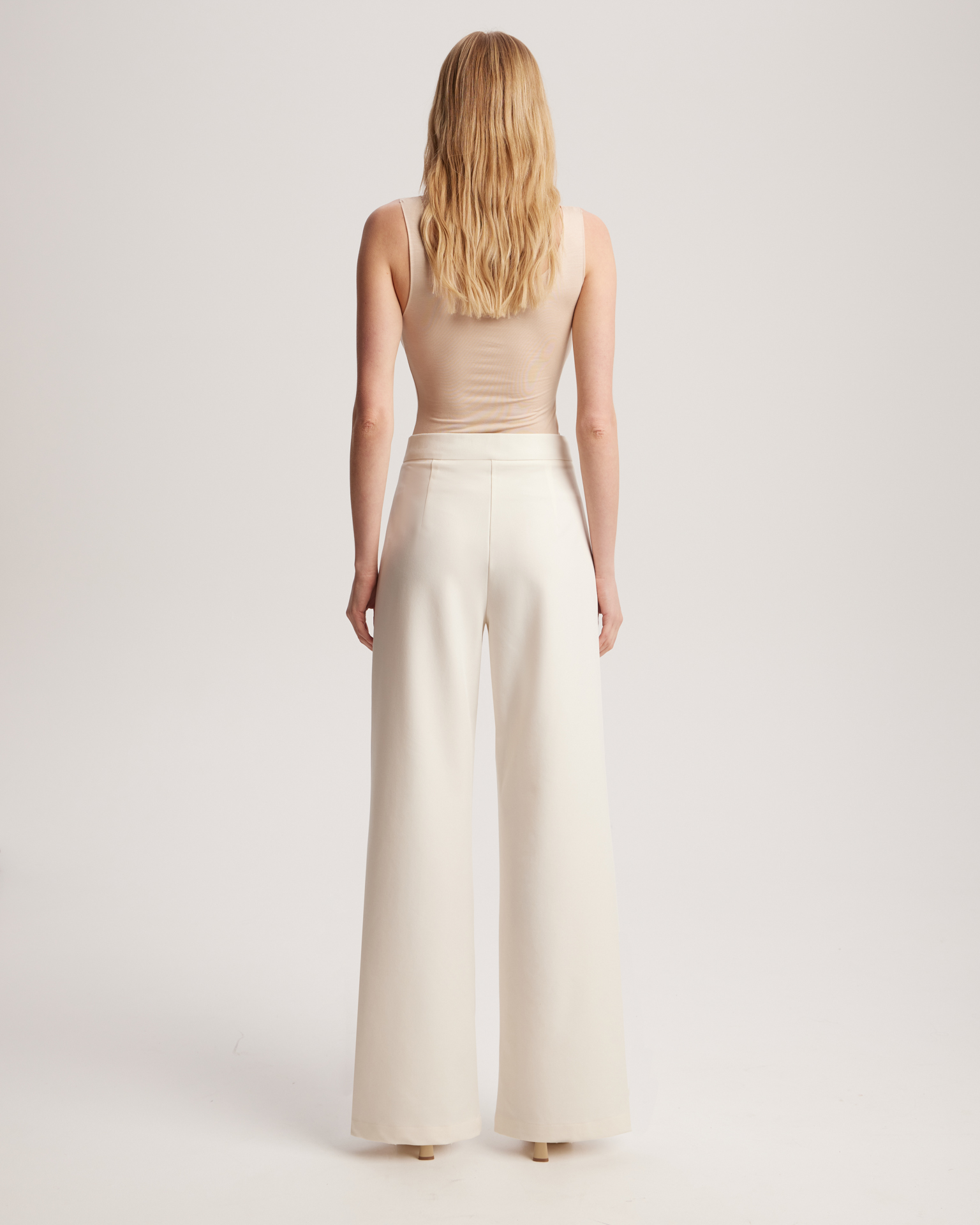 Брюки в молочном цвете 3