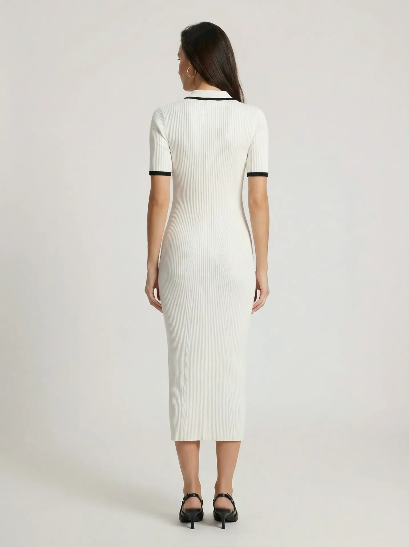 Белое трикотажное платье миди 3