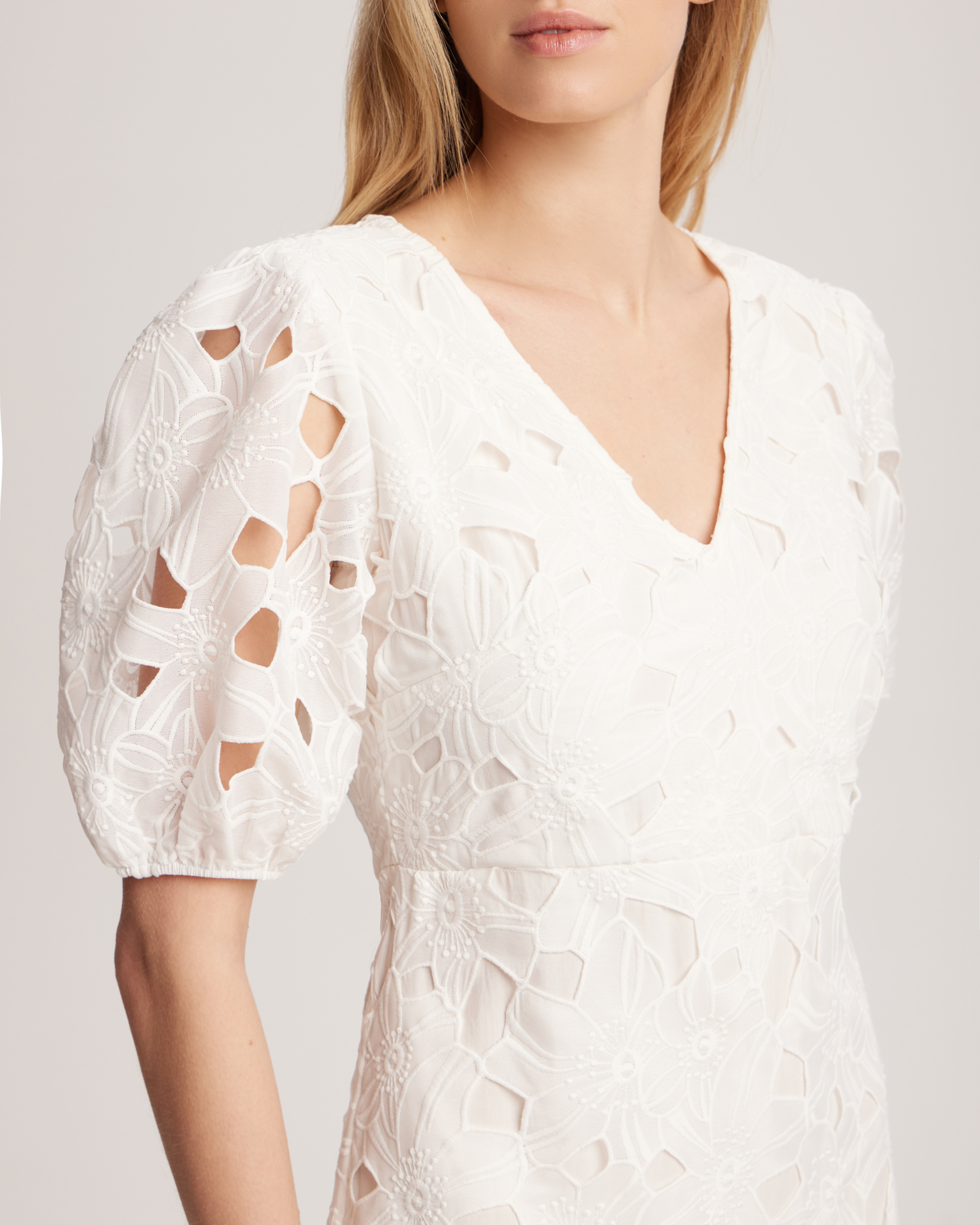 Платье из белого кружева 5