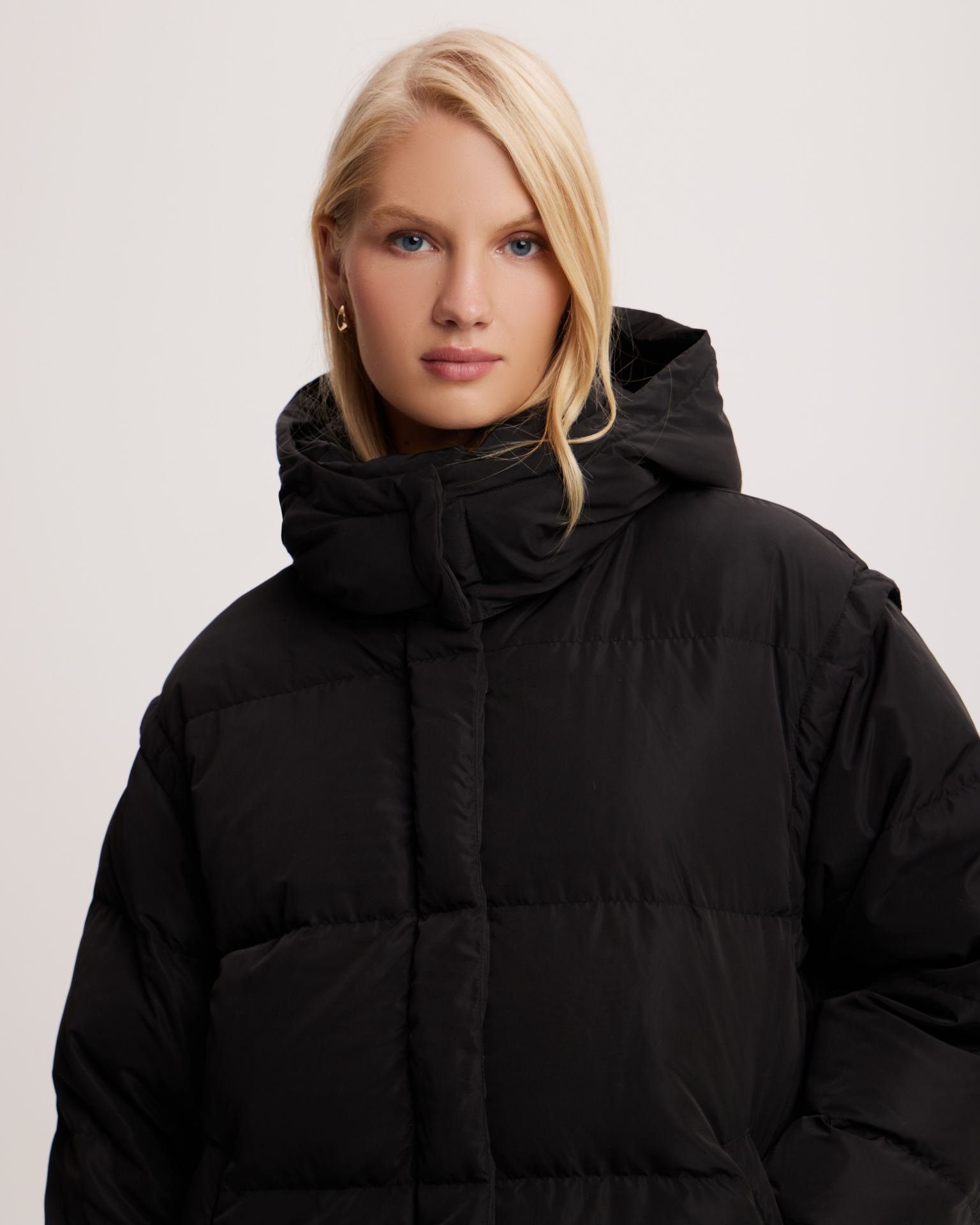 Удлиненная куртка в черном цвете 6