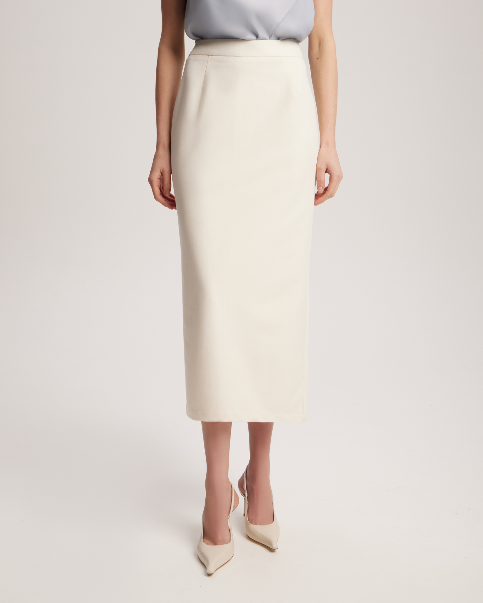 Юбка прямого силуэта в молочном цвете 5