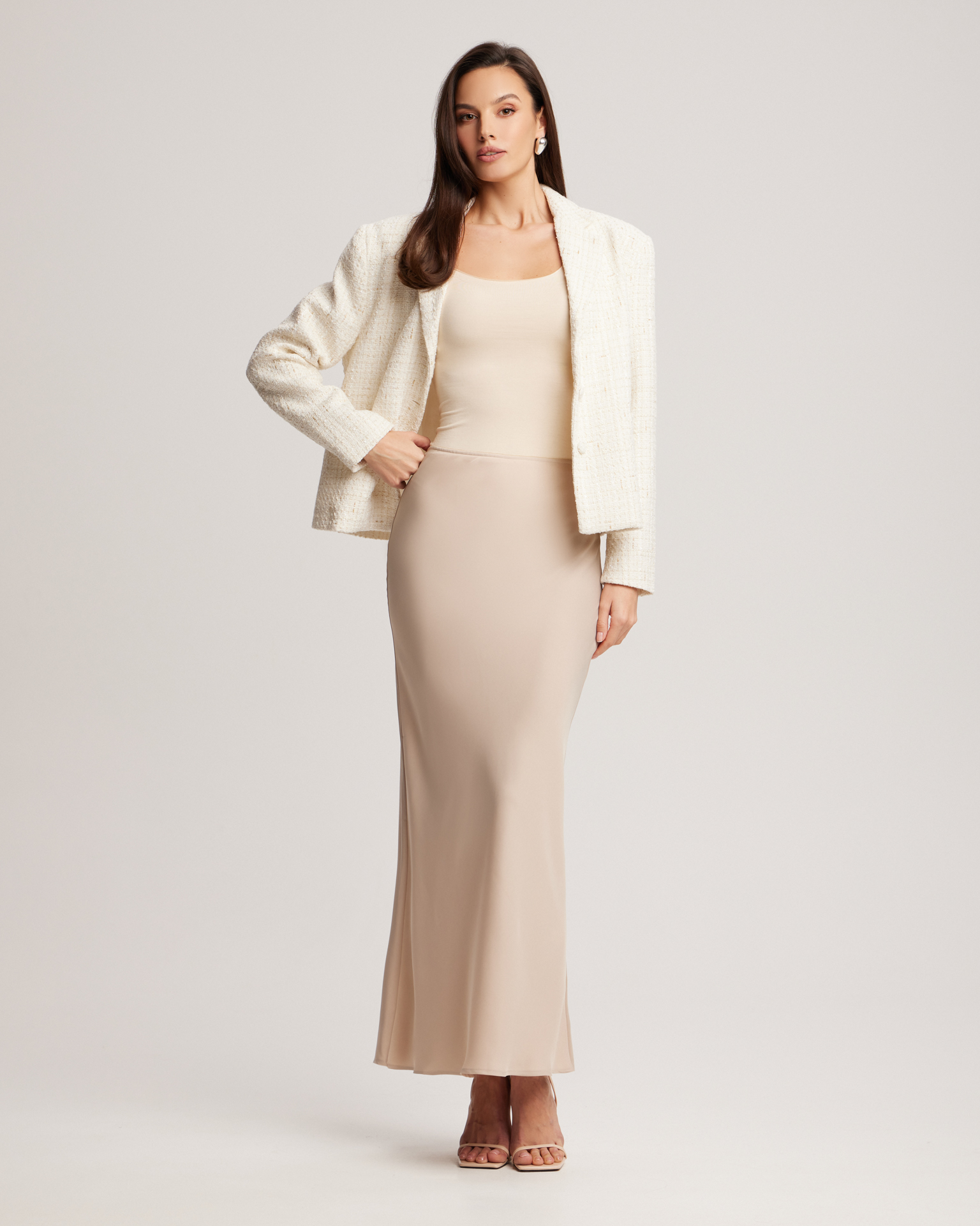 Бежевая юбка макси 4