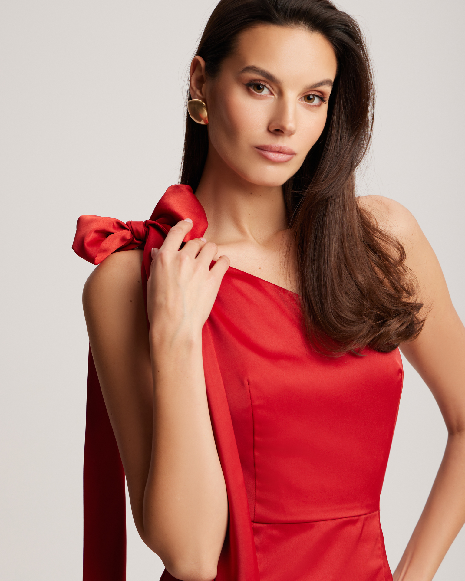 One-shoulder dress 4